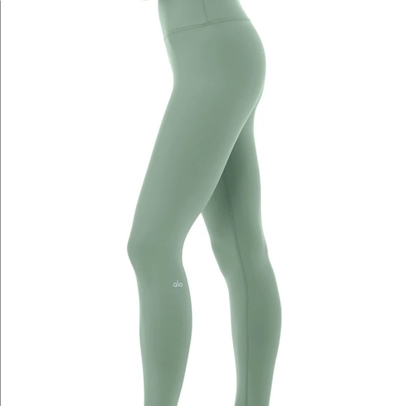 High-Waist Airlift Legging - Size S - Picture 4 of 7